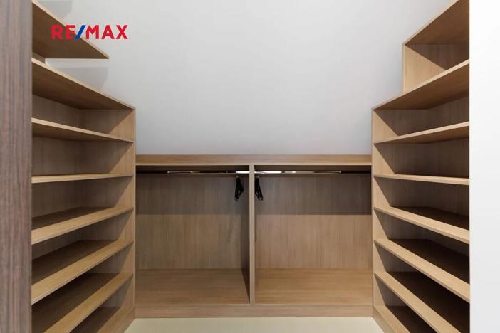 Prodej rodinného domu, Říčany, Tulipánová, 260 m2