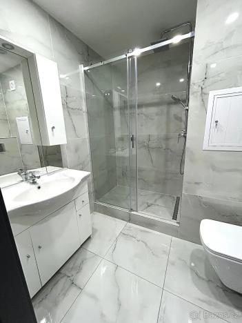 Pronájem bytu 1+kk, Praha - Vršovice, Altajská, 36 m2