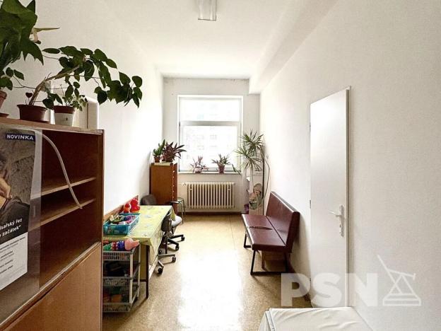 Pronájem kanceláře, Brno, Juliánovské náměstí, 76 m2