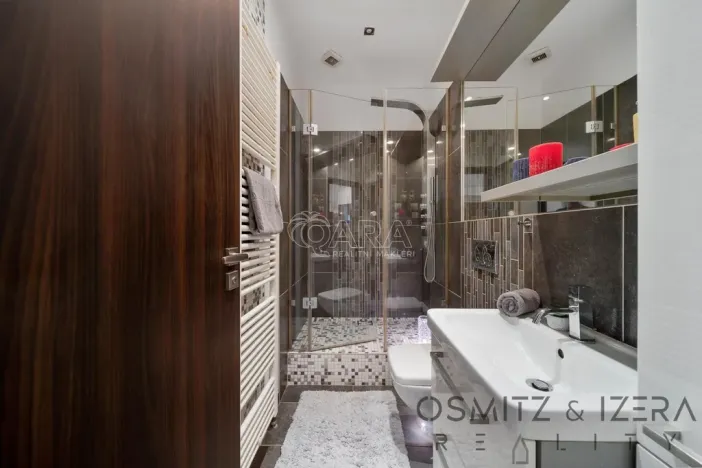 Prodej bytu 3+kk, Praha, Kounická, 114 m2