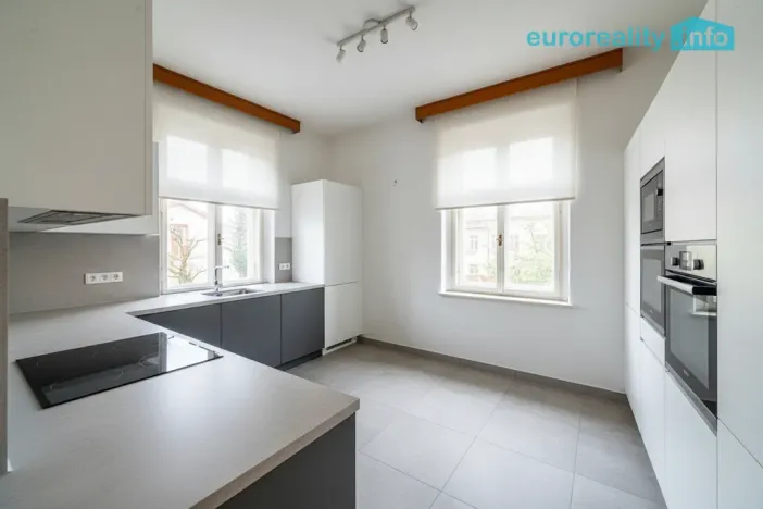 Prodej činžovního domu, Kraslice, Dukelská, 267 m2