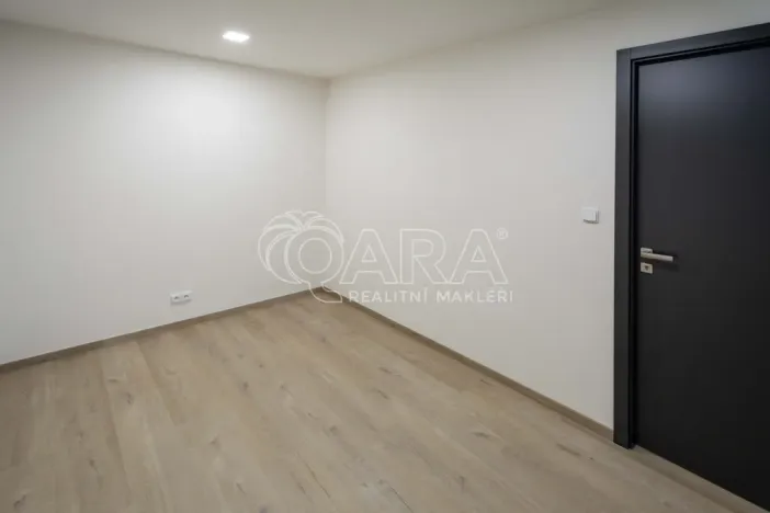 Pronájem bytu 4+kk, Neratovice, Na Výsluní, 67 m2