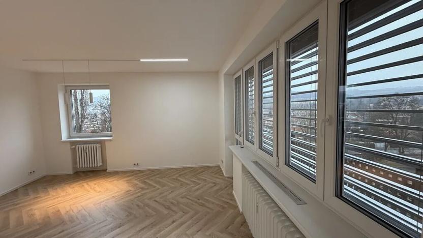 Pronájem bytu 2+1, Zlín, Věžové domy, 65 m2