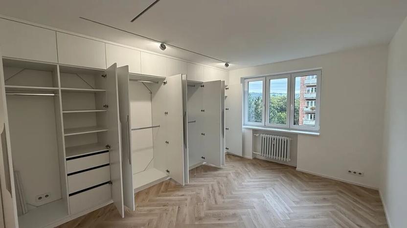 Pronájem bytu 2+1, Zlín, Věžové domy, 65 m2