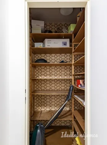 Pronájem bytu 3+1, Praha - Háje, Tatarkova, 77 m2