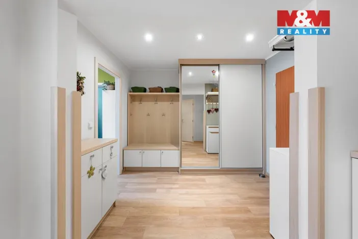 Prodej bytu 4+1, Ústí nad Labem - Bukov, Vinařská, 82 m2