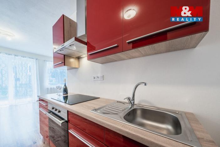 Pronájem bytu 1+kk, Velký Osek, U hřiště, 38 m2