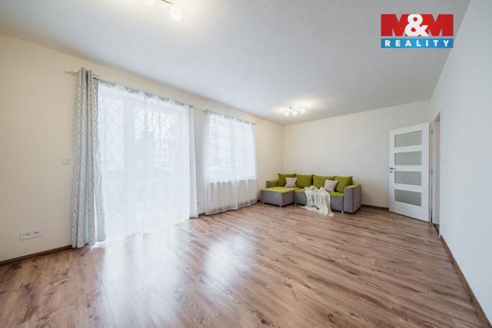 Pronájem bytu 1+kk, Velký Osek, U hřiště, 38 m2