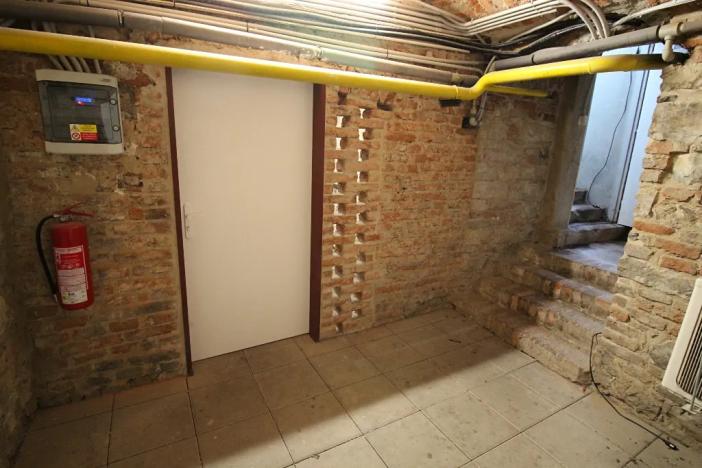 Pronájem skladu, Praha - Žižkov, Husitská, 28 m2