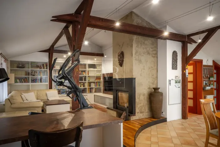 Prodej komerční nemovitosti, Sulice - Želivec, Hlavní, 370 m2