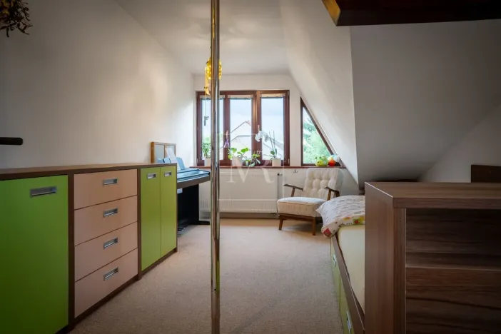 Prodej komerční nemovitosti, Sulice - Želivec, Hlavní, 370 m2