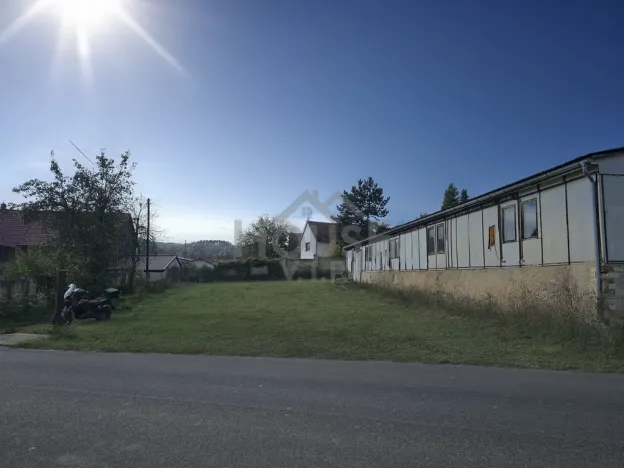 Prodej komerčního pozemku, Vinařice, 1297 m2