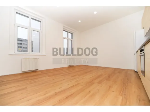 Pronájem bytu 3+kk, Praha - Libeň, Zenklova, 68 m2