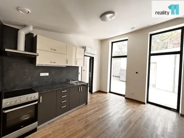 Pronájem bytu 1+kk, Praha - Michle, Michelská, 34 m2