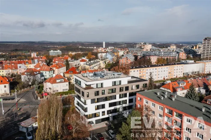 Pronájem bytu 1+kk, Praha - Břevnov, U Petřin, 35 m2