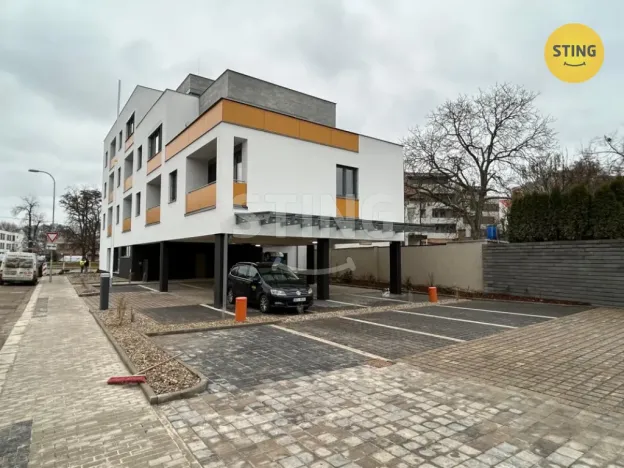 Pronájem bytu 3+kk, Pardubice, Husova, 60 m2