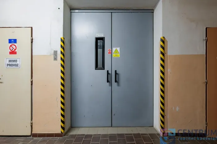 Pronájem skladu, Turnov, Přepeřská, 631 m2