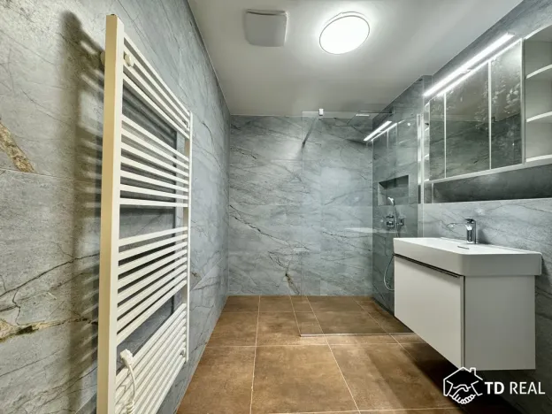 Pronájem bytu 2+kk, Brno, třída Generála Píky, 57 m2