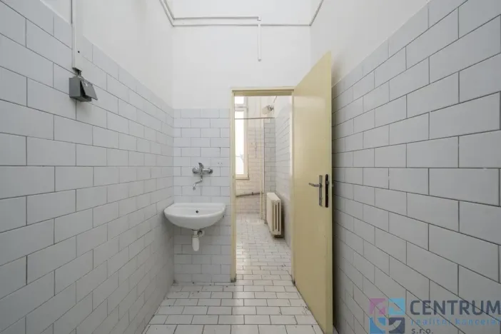 Pronájem skladu, Turnov, Přepeřská, 609 m2