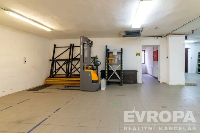 Pronájem skladu, Praha - Libuš, Libušská, 524 m2