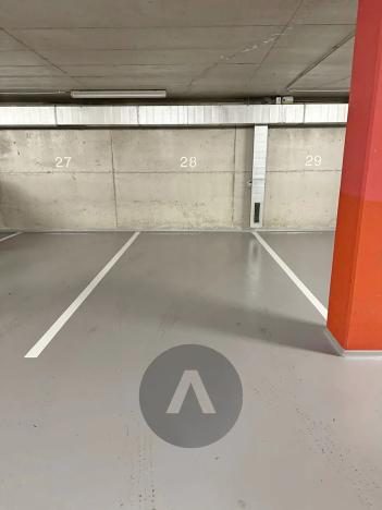 Pronájem garážového stání, Brno, Jaroslava Foglara, 13 m2