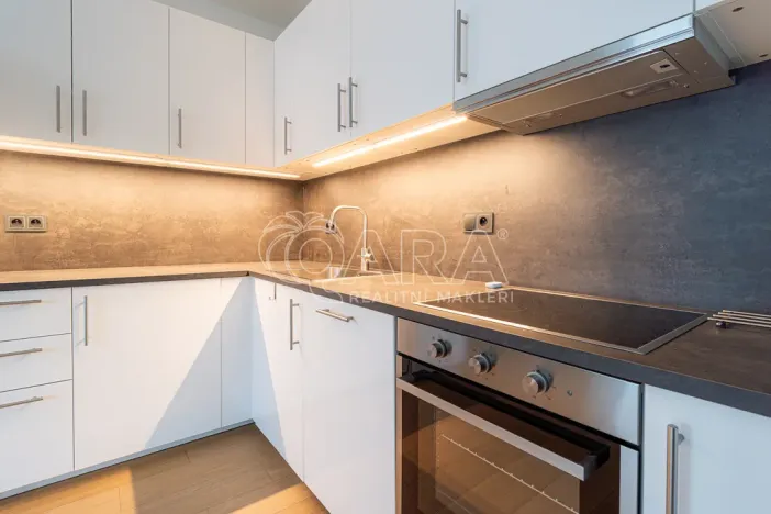 Pronájem bytu 2+kk, Praha - Malešice, Azzoniho, 51 m2