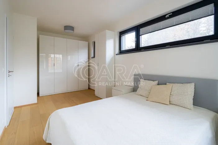 Pronájem bytu 2+kk, Praha - Malešice, Azzoniho, 51 m2