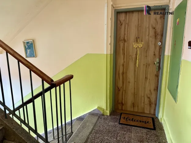 Prodej bytu 2+kk, Lubenec, Náměstí, 52 m2