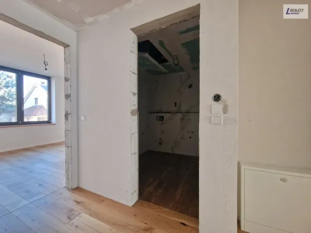 Prodej bytu 2+kk, Praha, Pod turnovskou tratí, 58 m2