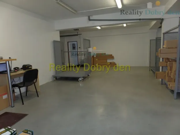 Pronájem skladu, Opava, Bochenkova, 219 m2