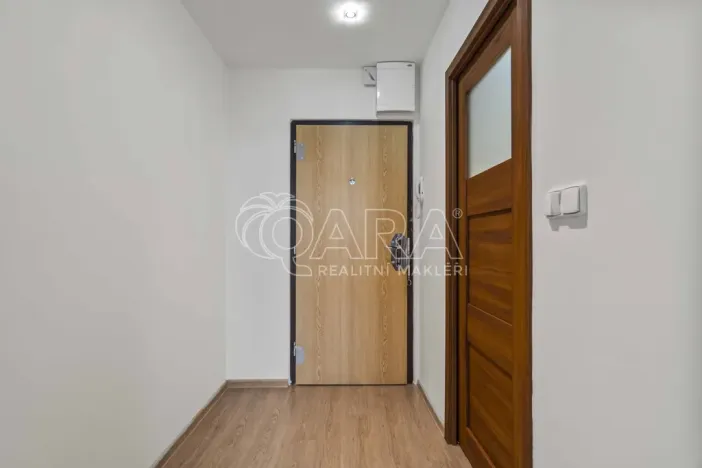 Prodej bytu 2+kk, Praha - Řepy, Španielova, 33 m2