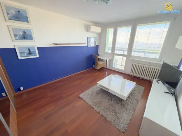 Pronájem bytu 2+kk, Praha - Záběhlice, Jabloňová, 36 m2