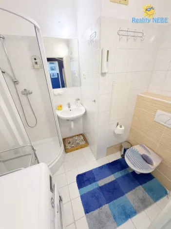 Pronájem bytu 2+kk, Praha - Záběhlice, Jabloňová, 36 m2