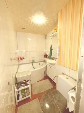 Prodej bytu 3+1, Chomutov, Jirkovská, 62 m2