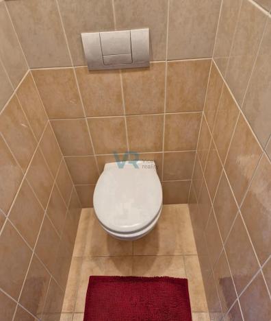 Prodej bytu 3+1, Trhové Sviny, 72 m2