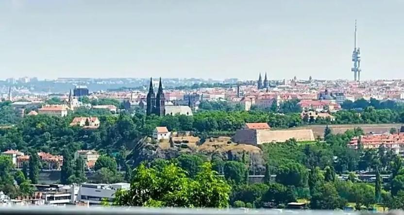 Pronájem bytu 3+kk, Praha, U Dívčích hradů, 123 m2