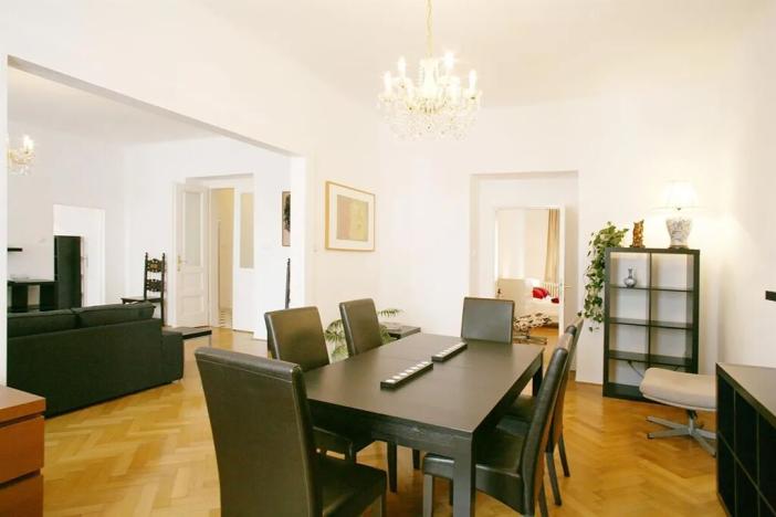 Pronájem bytu 4+1, Praha - Nové Město, Biskupská, 132 m2