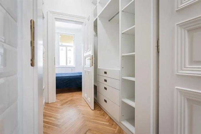 Pronájem bytu 2+kk, Praha - Bubeneč, Šmeralova, 51 m2