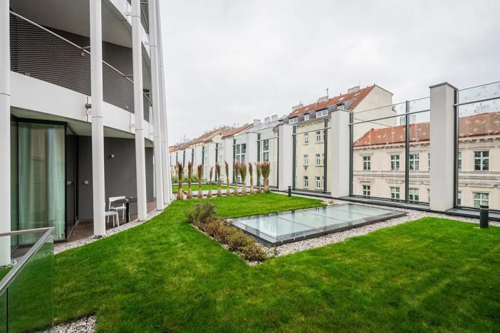 Pronájem bytu 2+kk, Praha - Smíchov, Holečkova, 77 m2