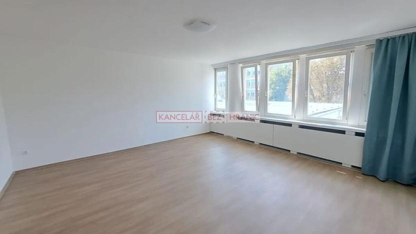 Pronájem bytu 3+1, Zlín, Osvoboditelů, 80 m2