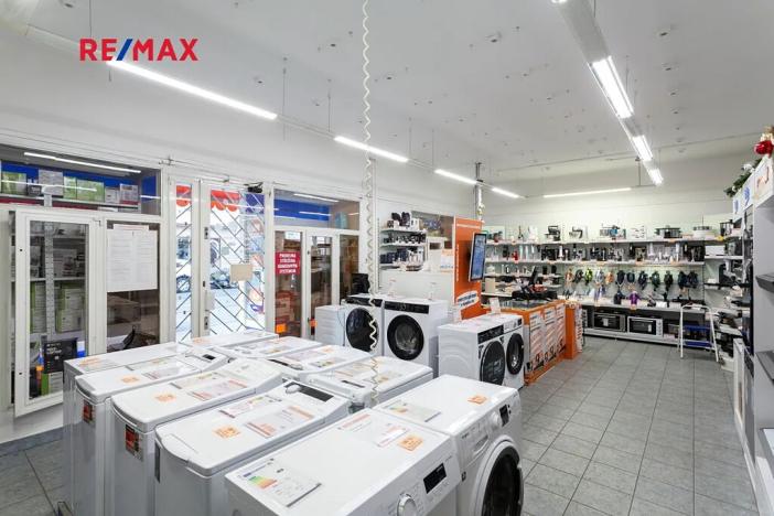 Pronájem obchodního prostoru, Praha - Strašnice, Starostrašnická, 501 m2