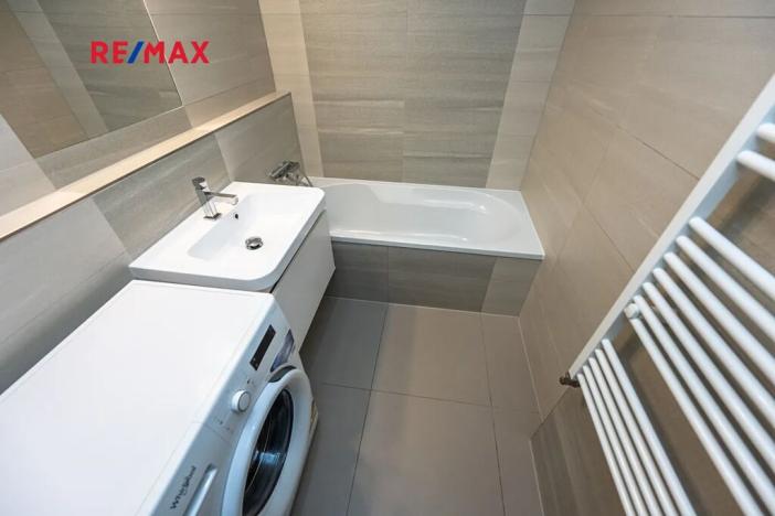 Prodej bytu 2+1, Praha - Černý Most, náměstí Plukovníka Vlčka, 83 m2