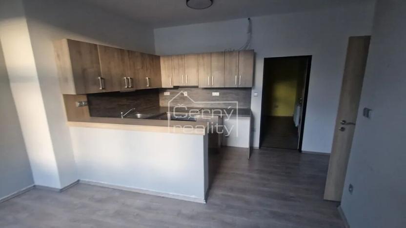 Pronájem obchodního prostoru, Hronov, Hostovského, 180 m2