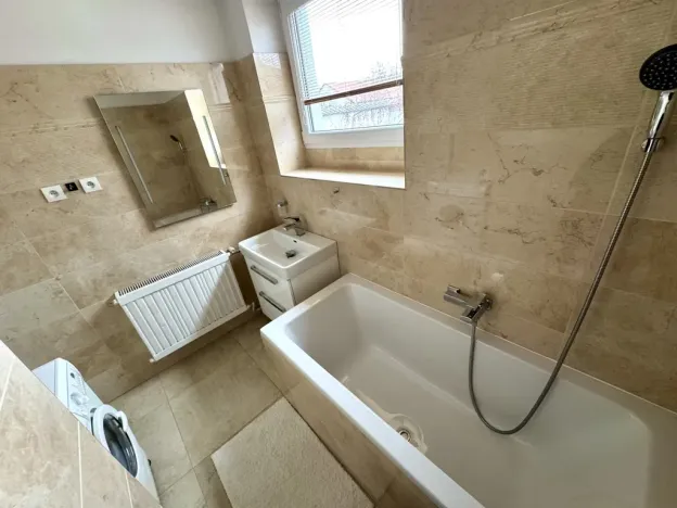 Prodej rodinného domu, Pardubice, 244 m2