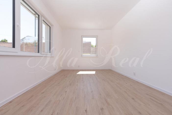 Prodej bytu 4+kk, Ostopovice, B. Němcové, 170 m2