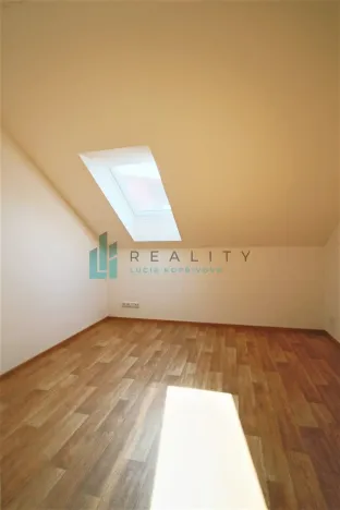 Pronájem bytu 3+kk, Dubňany, Jarohněvice, 67 m2