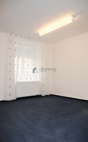 Pronájem kanceláře, Praha, Koldínova, 107 m2
