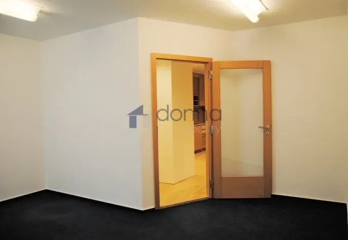 Pronájem kanceláře, Praha, Koldínova, 107 m2