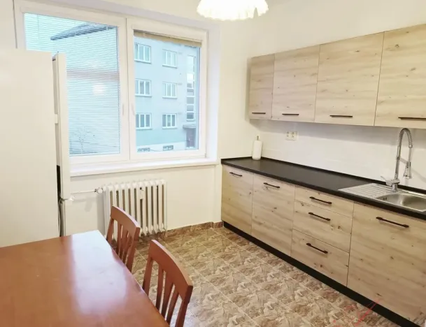 Pronájem bytu 2+1, Ostrava - Mariánské Hory, Mládí, 65 m2