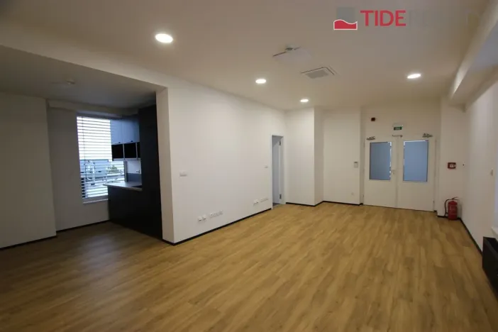 Pronájem kanceláře, Modletice, 200 m2
